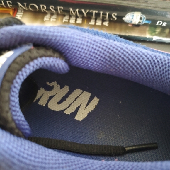 Nike Pegasus 30 Blue and Pink Size 11 - Picture 5 of 6